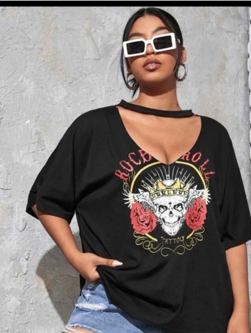 SHEIN Graphic Skull Crown V-Neck Tee - Black